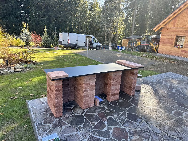 Stavba krbu na klíč v obci Srní na Šumavě