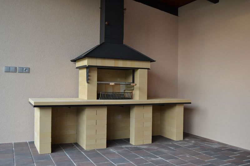 Stavba zahradních krbů