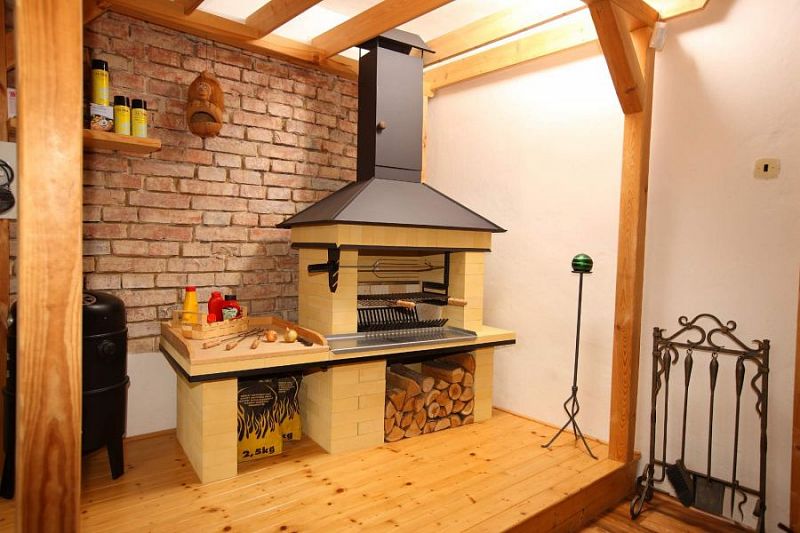 Stavba zahradních krbů