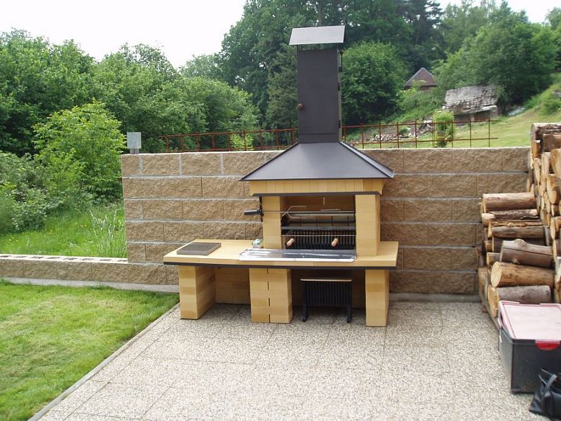 Stavba zahradních krbů