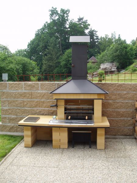 Stavba zahradních krbů