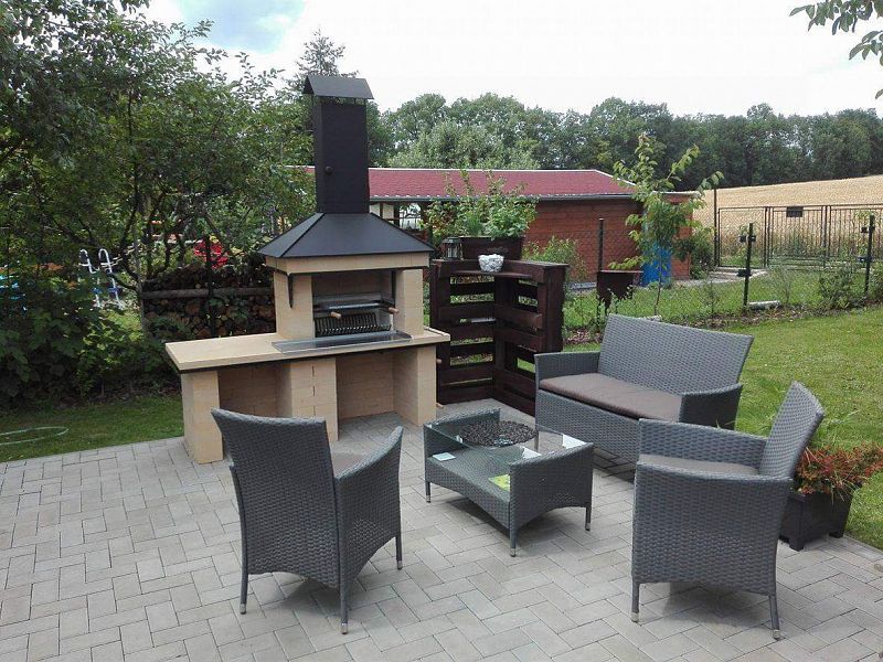 Stavba zahradních krbů