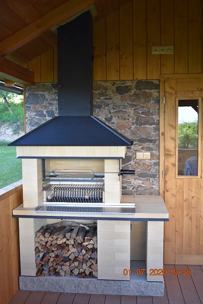 Stavba zahradních krbů