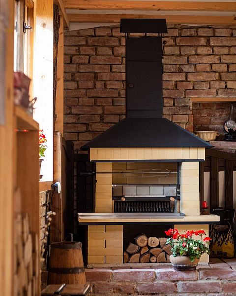 Stavba zahradních krbů