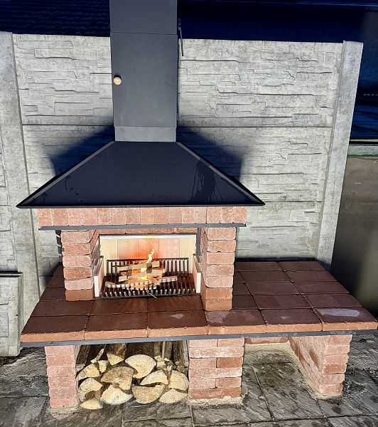 Stavba zahradních krbů